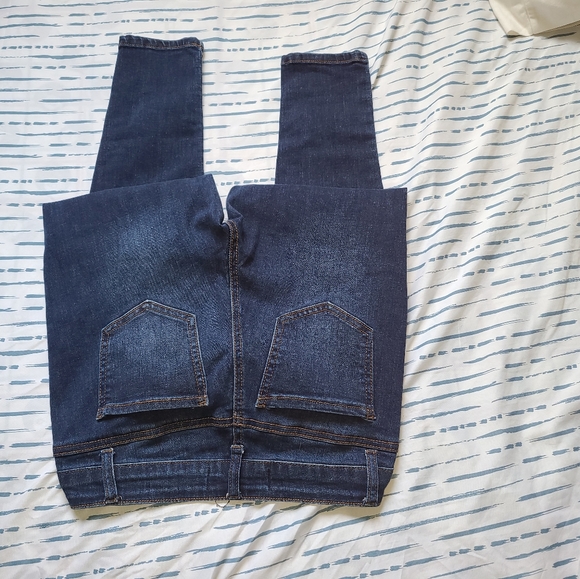 Jeans - Picture 3 of 3